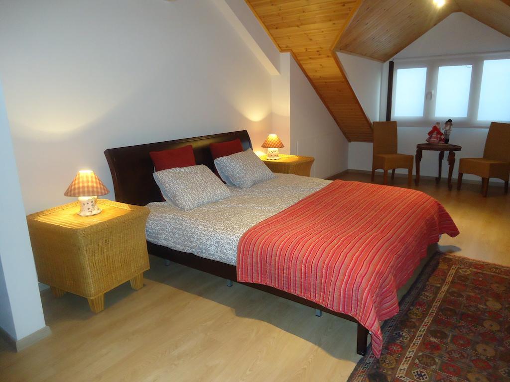 Petralona Apartment Agios Athanasios Bilik gambar